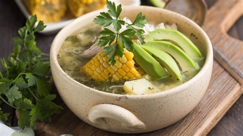  Ajiaco - Eine herzhafte Suppe mit einem Hauch exotischer Zitrone!